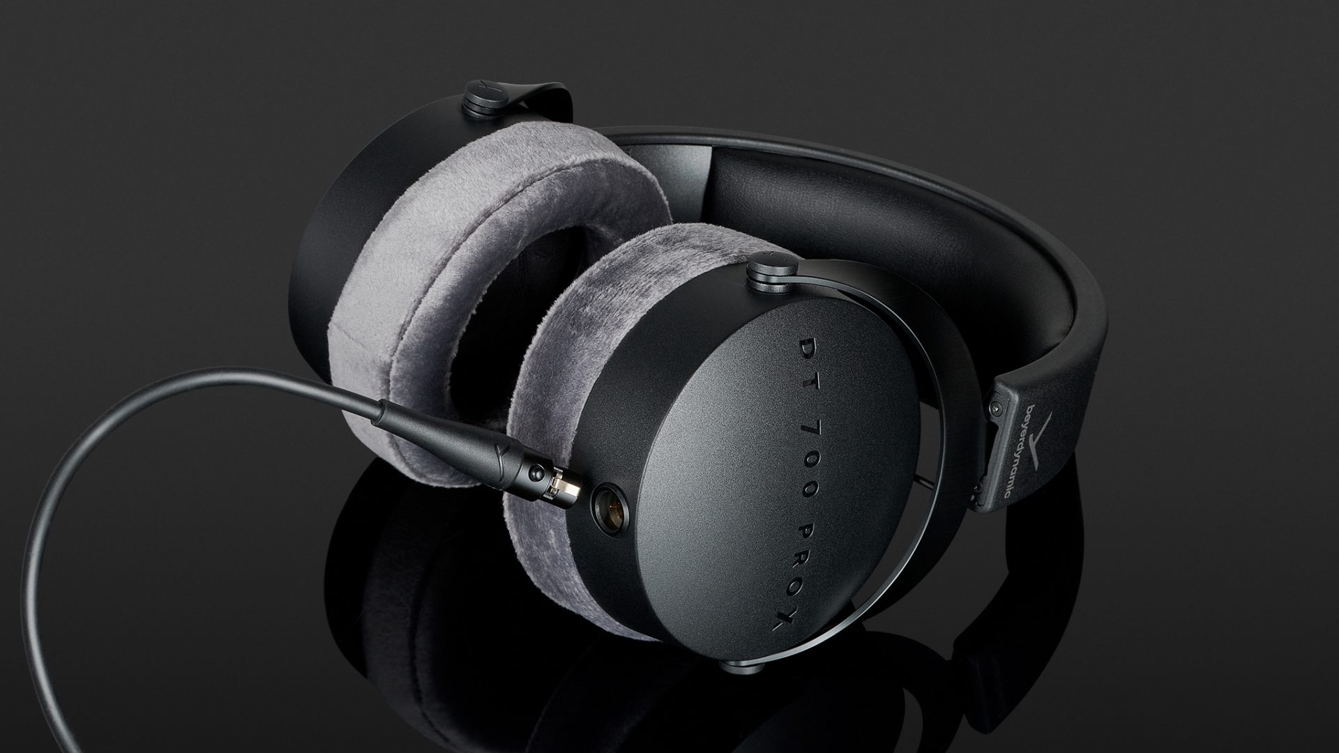 هدفون بیرداینامیک Beyerdynamic DT ۷۰۰ PRO X