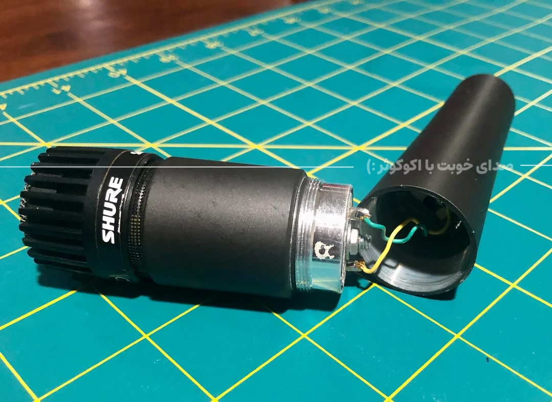 shure sm57 in a open position